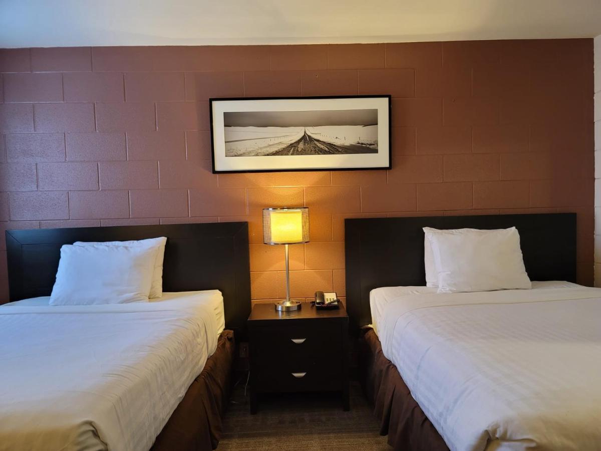 Roadking Inns Motel Calgary Zewnętrze zdjęcie