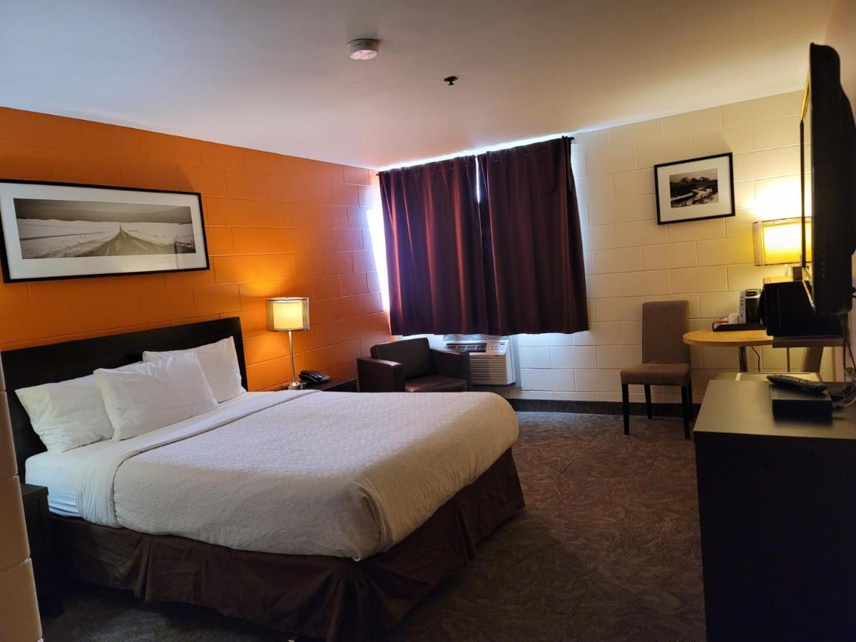 Roadking Inns Motel Calgary Zewnętrze zdjęcie