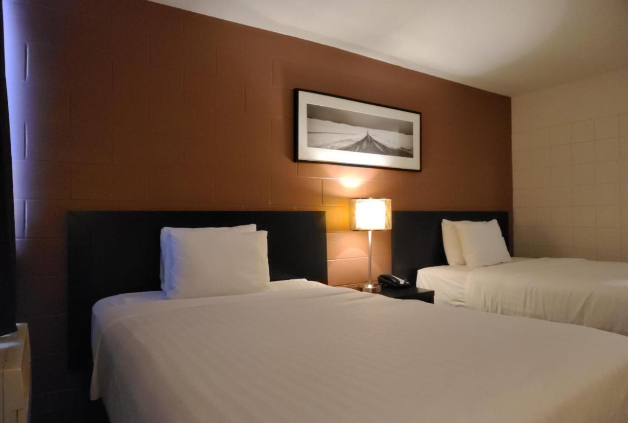 Roadking Inns Motel Calgary Zewnętrze zdjęcie