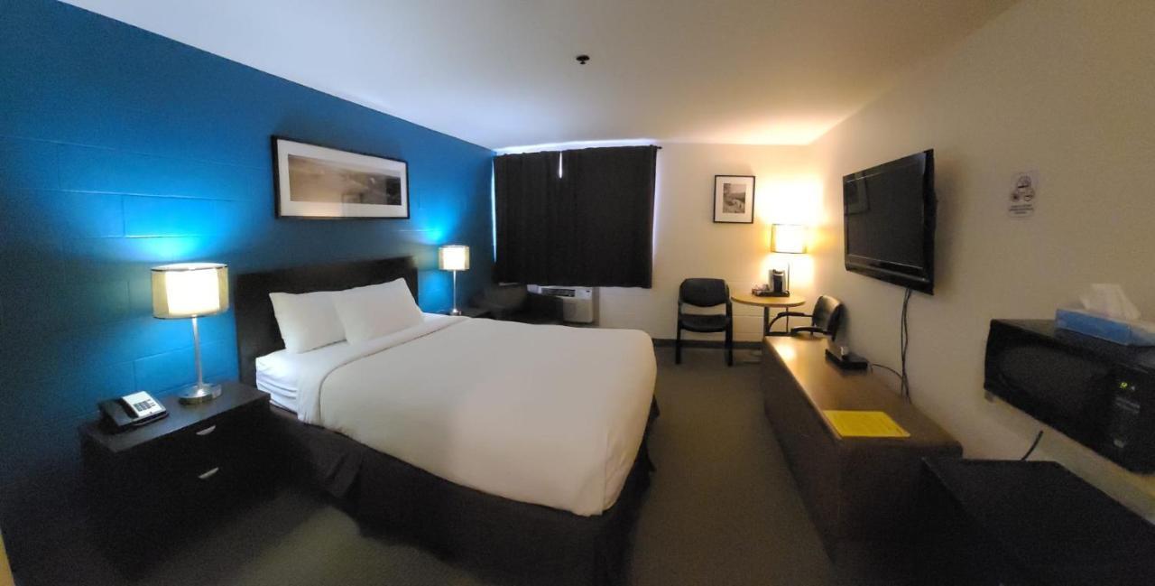 Roadking Inns Motel Calgary Zewnętrze zdjęcie