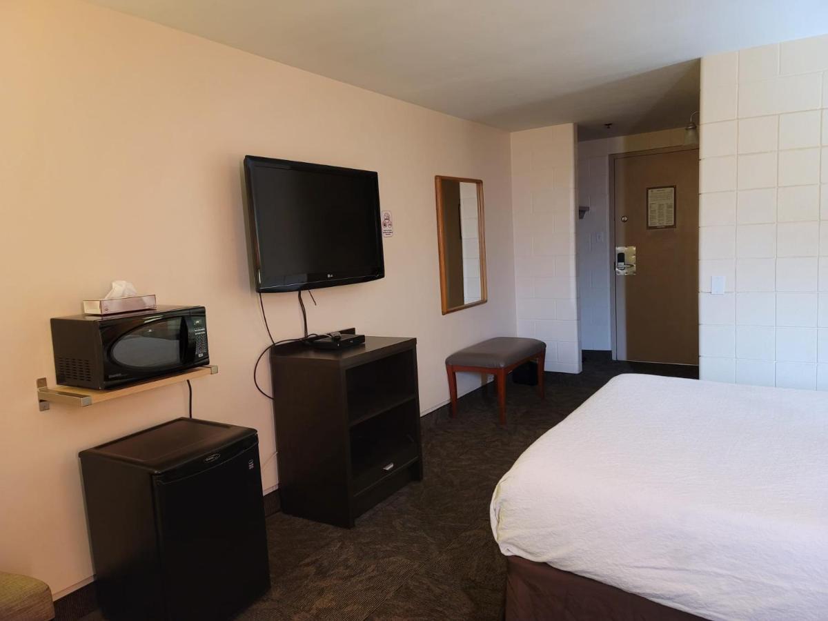 Roadking Inns Motel Calgary Zewnętrze zdjęcie