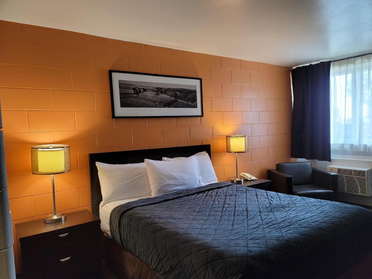 Roadking Inns Motel Calgary Zewnętrze zdjęcie