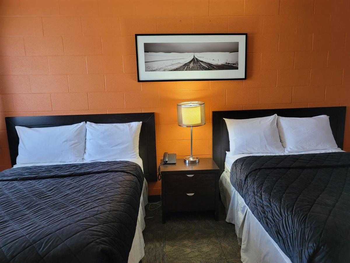 Roadking Inns Motel Calgary Zewnętrze zdjęcie