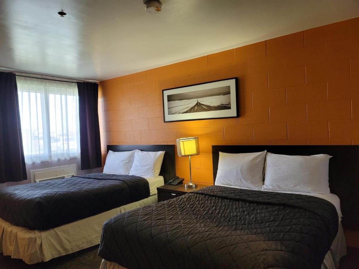 Roadking Inns Motel Calgary Zewnętrze zdjęcie